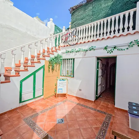 Arena Nest Hostel Puerto de Santiago (Tenerife)